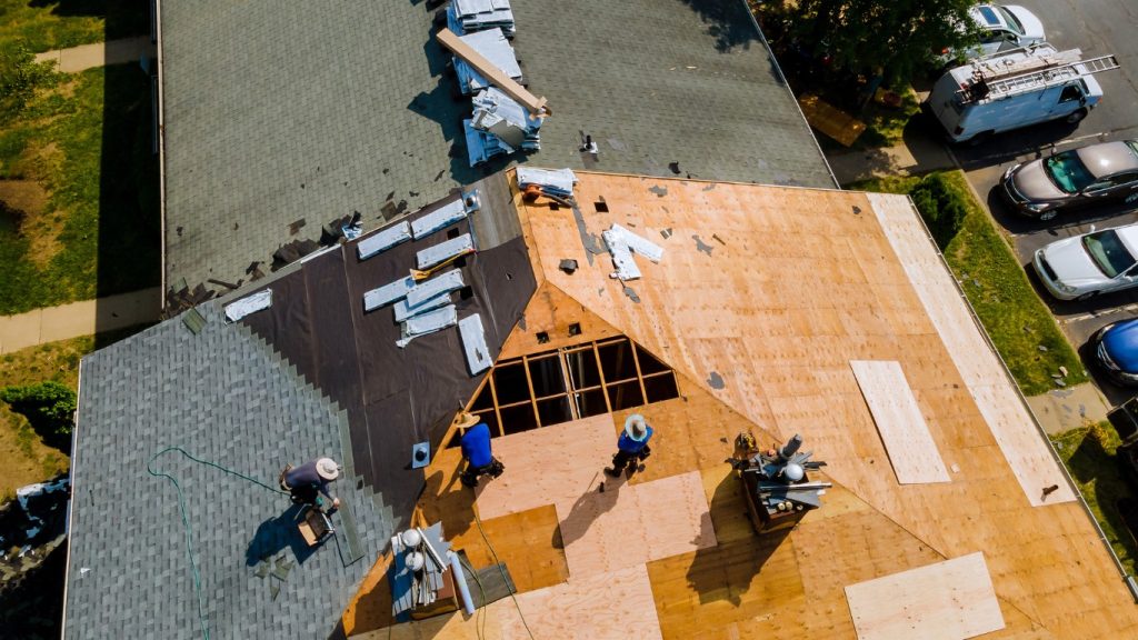 How to Tell if a Roof Needs Replacement